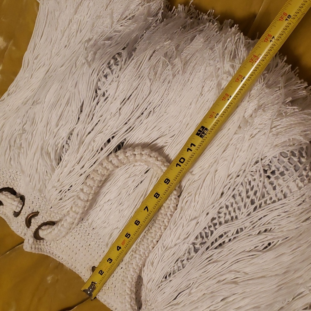 Elliott Mann unique fringe bag in white - Picture 7 of 10